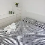 Cecilia S House شقة